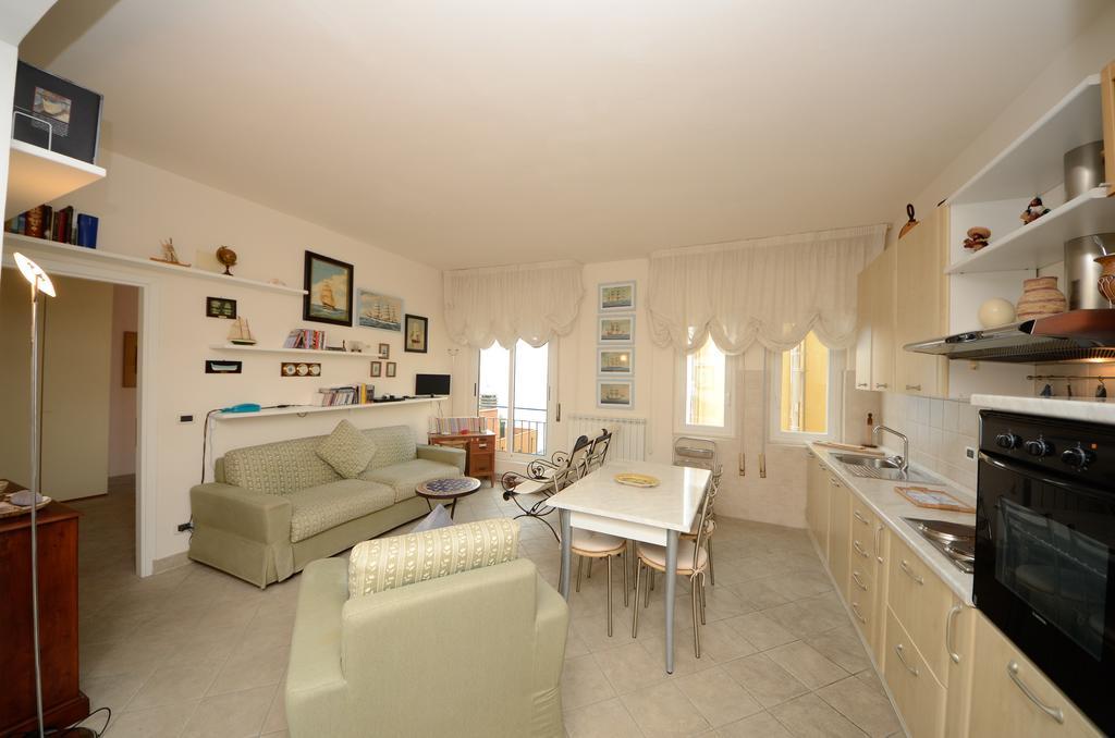 Residence Il Gabbiano Varigotti Eksteriør bilde